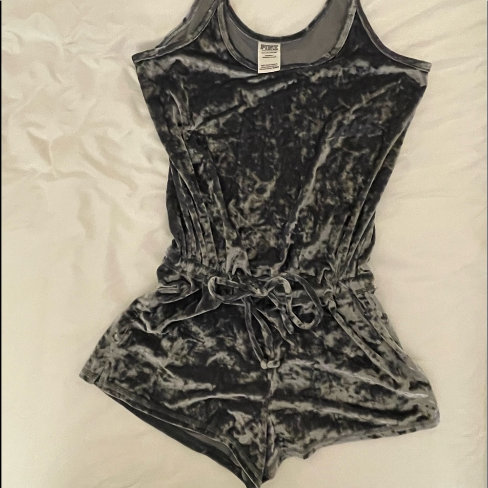 NWOT Victoria’s Secret PINK Crushed Velvet Grey Drawstring Waist Jumper Size S